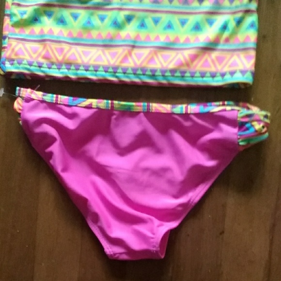 Jump N Splash Swimsuit - Picture 4 of 4